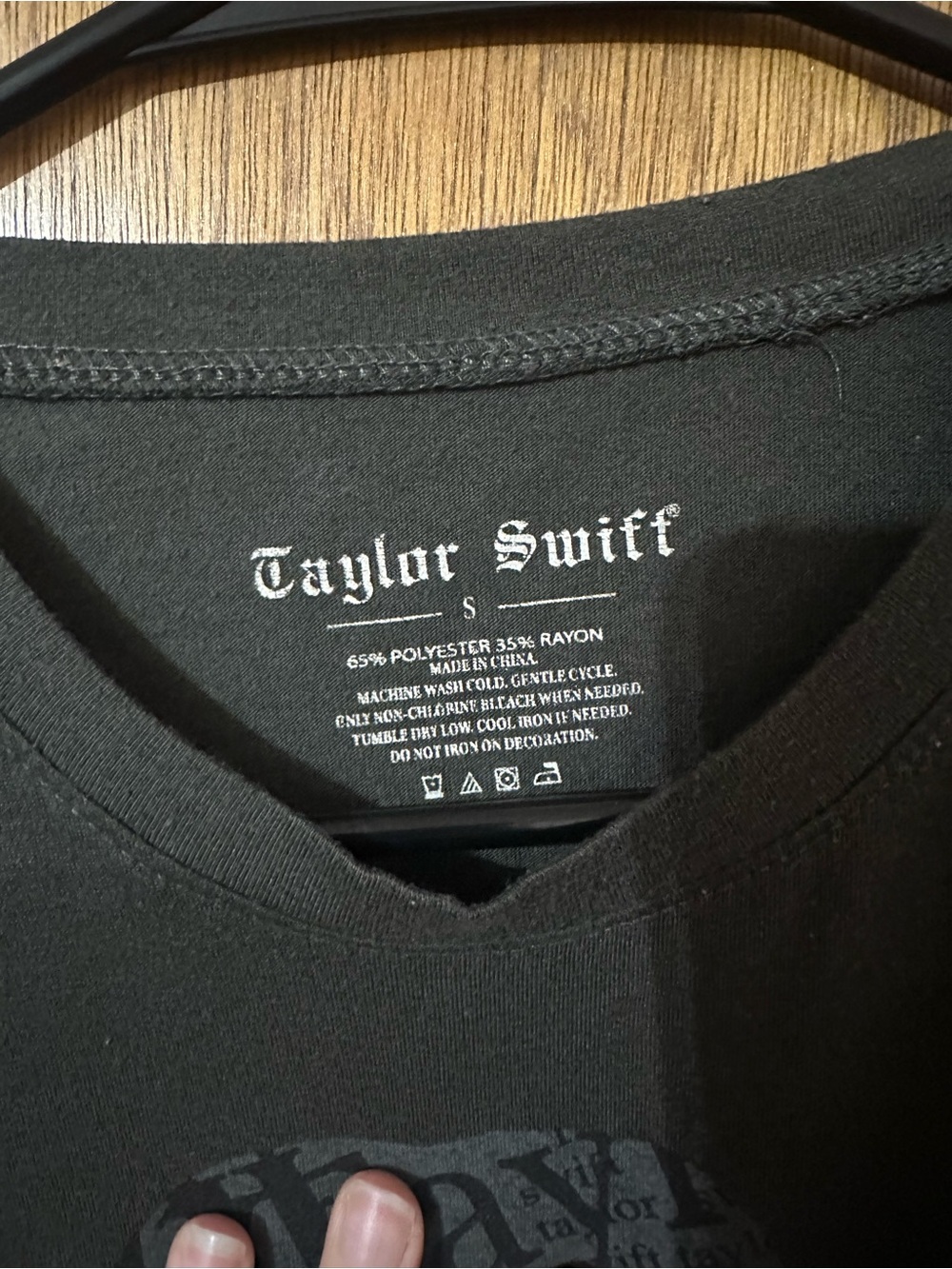 Taylor Swift Black Reputation Snake Top - Picture 2 of 8